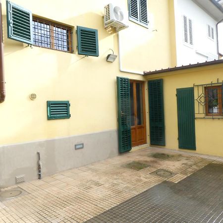 Casa Storica E Confortevole เอมโปลี ภายนอก รูปภาพ