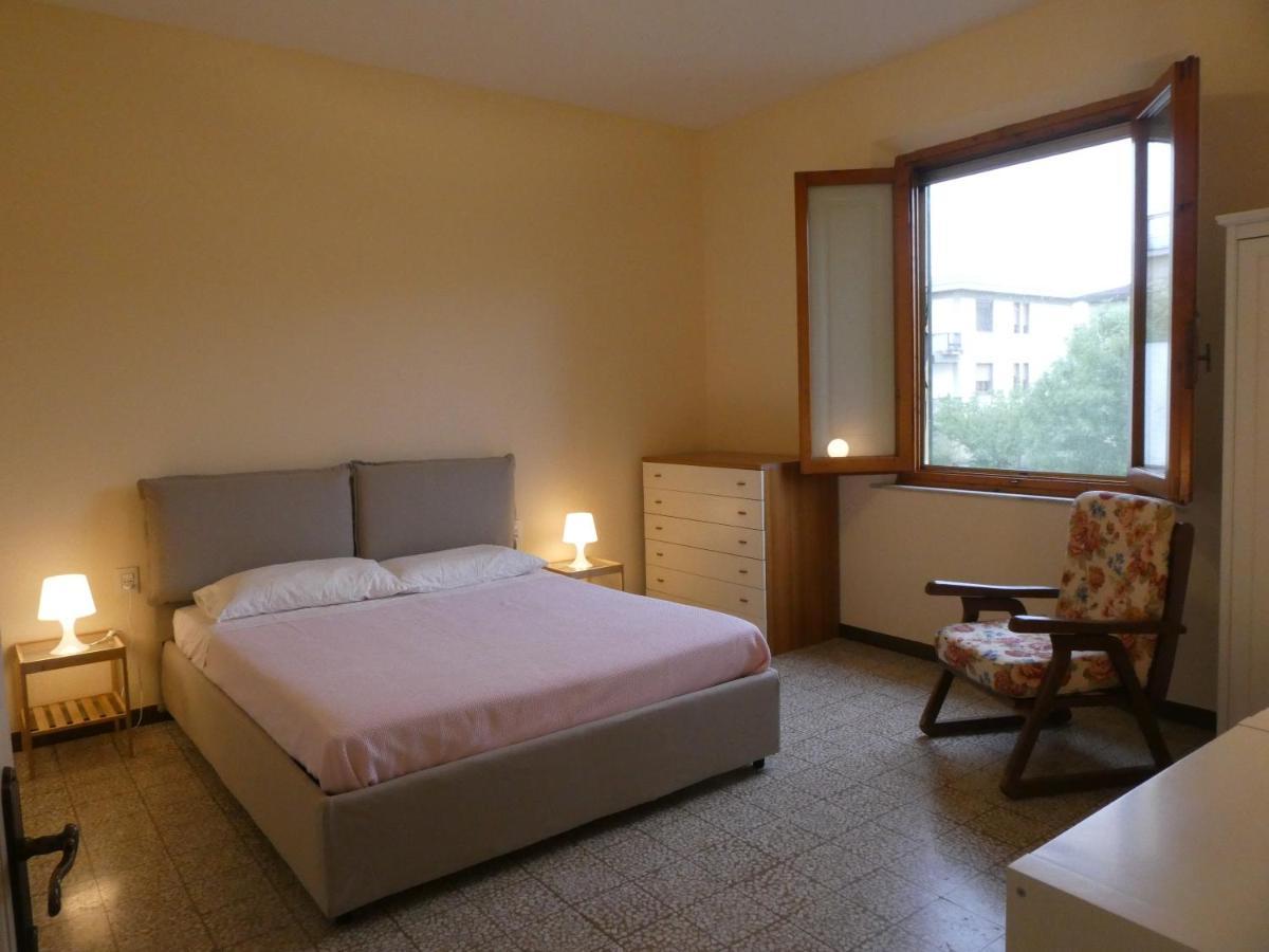 Casa Storica E Confortevole เอมโปลี ภายนอก รูปภาพ