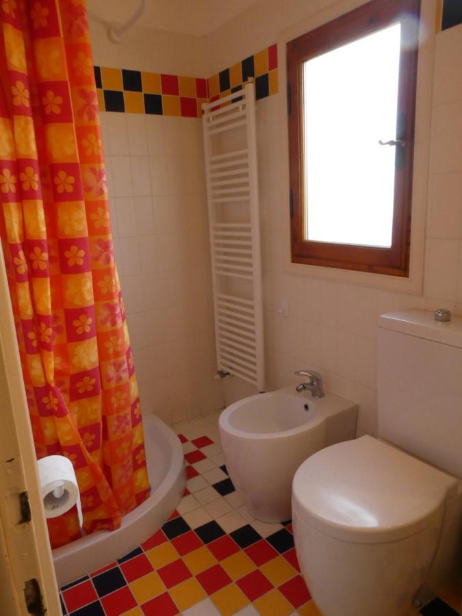 Casa Storica E Confortevole เอมโปลี ภายนอก รูปภาพ