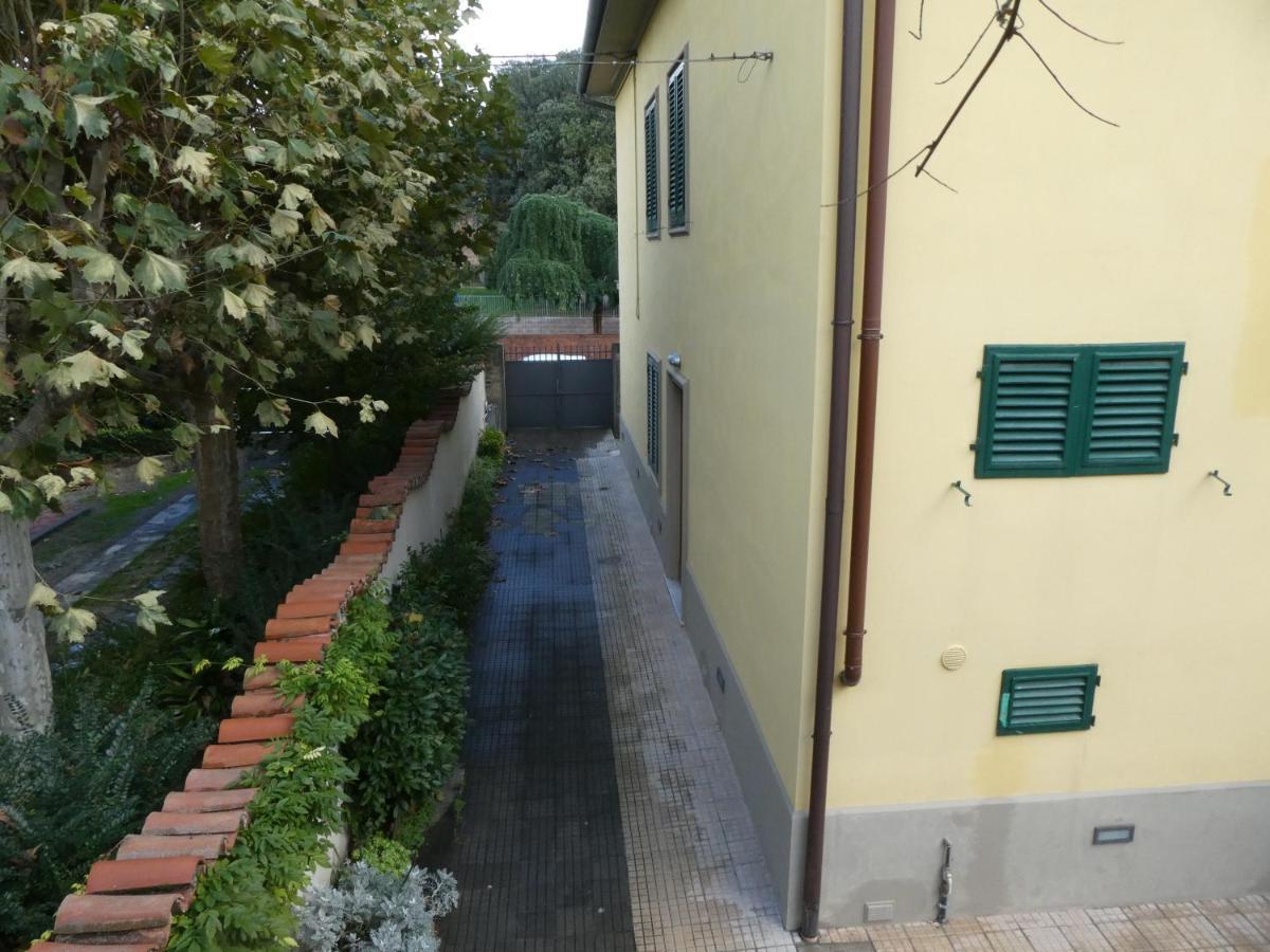 Casa Storica E Confortevole เอมโปลี ภายนอก รูปภาพ