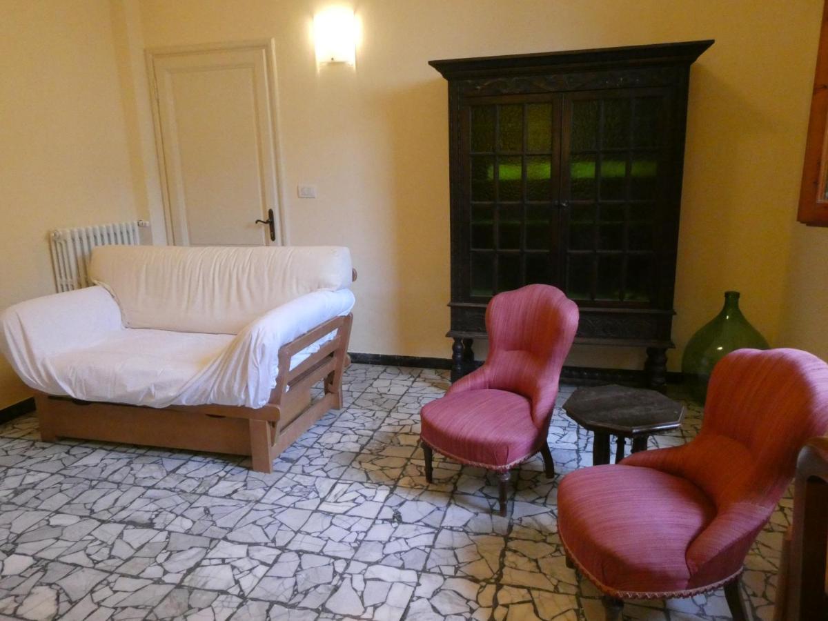 Casa Storica E Confortevole เอมโปลี ภายนอก รูปภาพ