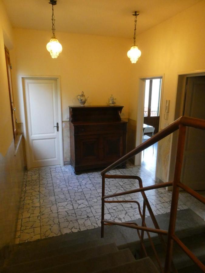 Casa Storica E Confortevole เอมโปลี ภายนอก รูปภาพ